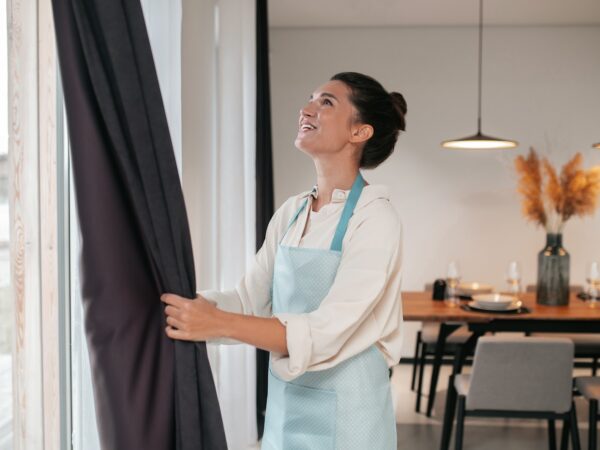 Cortinas prontas para decoração para casa: como escolher a melhor cortina para sala